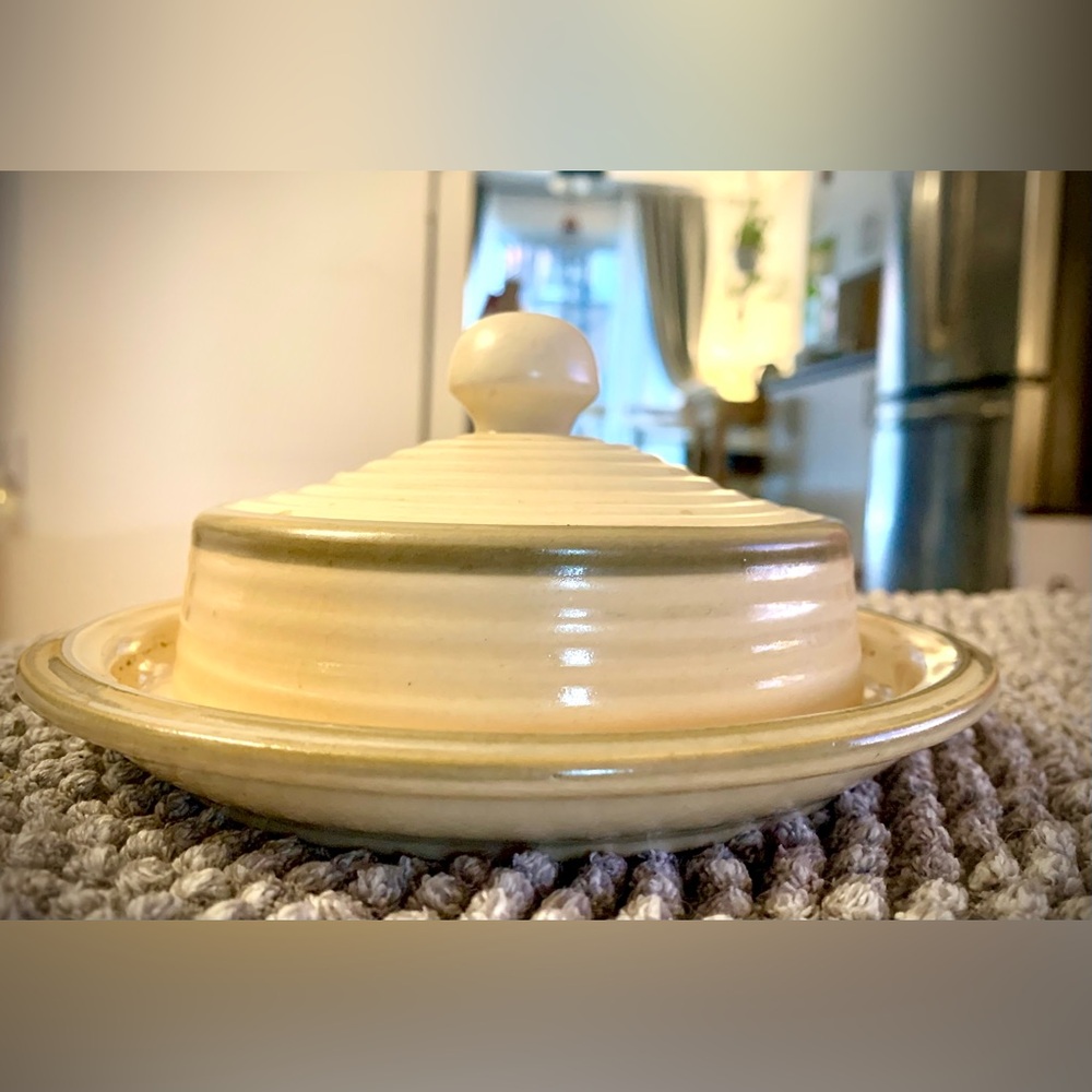 Laurentienne Mid-Century Butter / Cheese Dish – Beurrier / Fromager | Québec